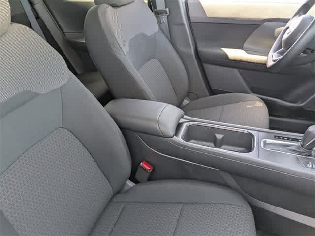 Thumbnail: 2025 Nissan Kicks - 9