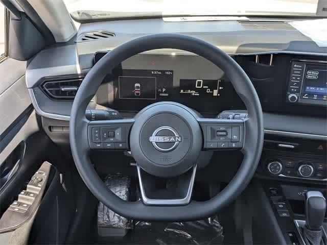 Thumbnail: 2025 Nissan Kicks - 13