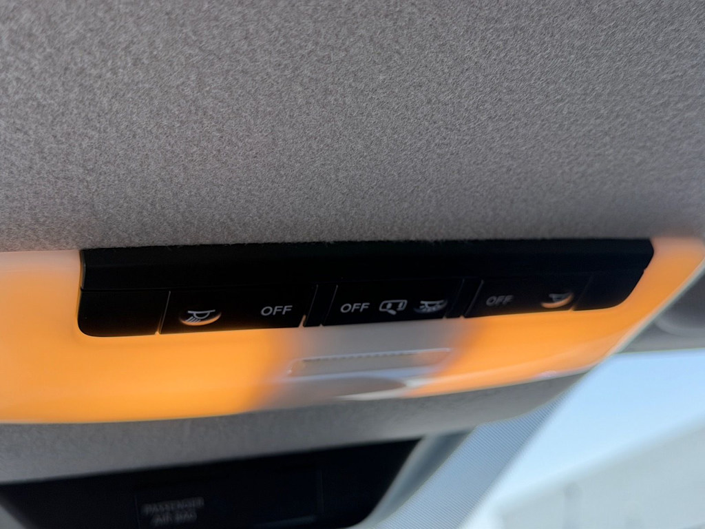 Thumbnail: 2025 Nissan Kicks - 17