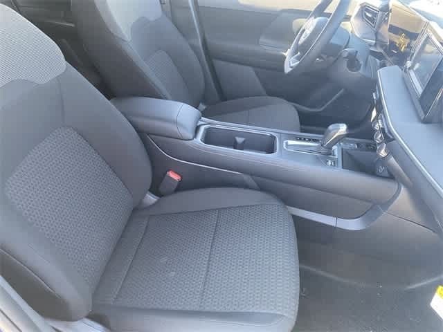 Thumbnail: 2025 Nissan Kicks - 9