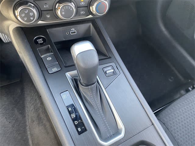 Thumbnail: 2025 Nissan Kicks - 12