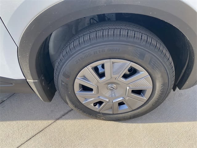 Thumbnail: 2025 Nissan Kicks - 6