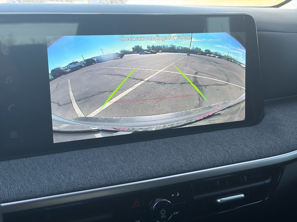 Thumbnail: 2026 Nissan Kicks - 21
