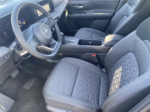 2025 Nissan Kicks SV 20