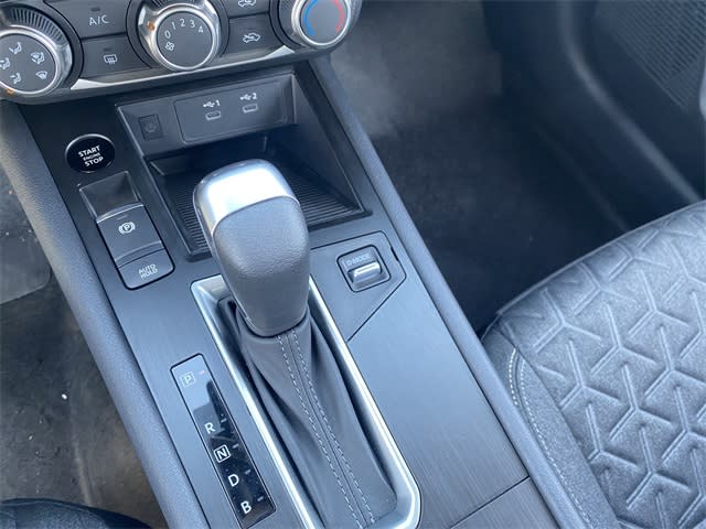 2025 Nissan Kicks SV 12
