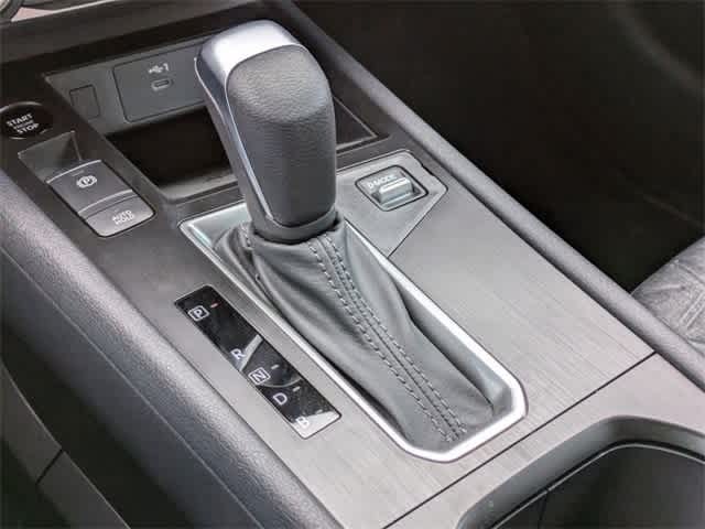 Thumbnail: 2025 Nissan Kicks - 12