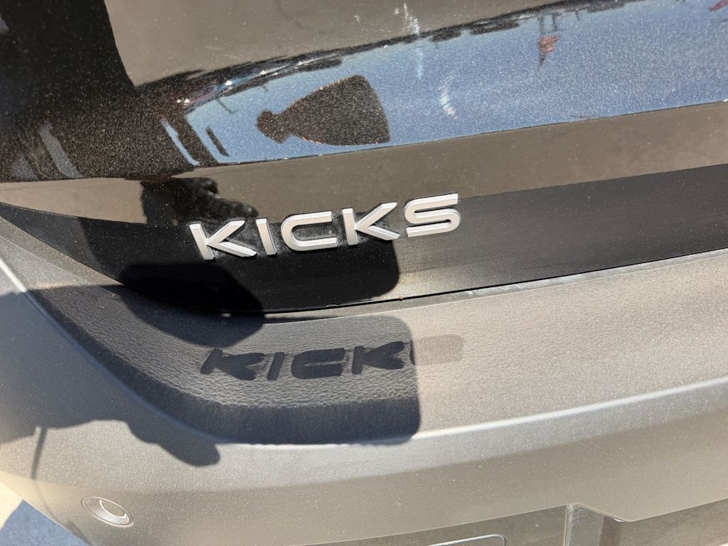 Thumbnail: 2025 Nissan Kicks - 6