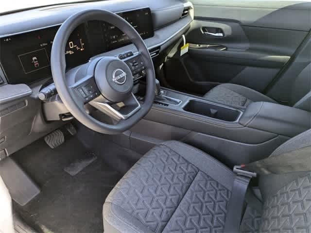 Thumbnail: 2025 Nissan Kicks - 2