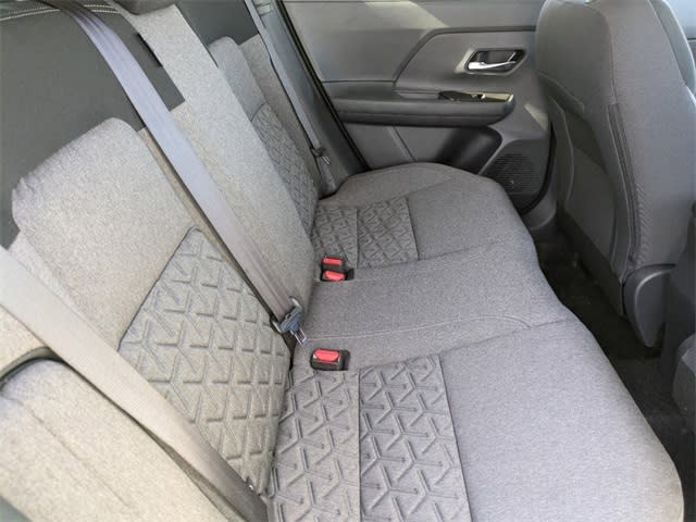 2025 Nissan Kicks SV 10