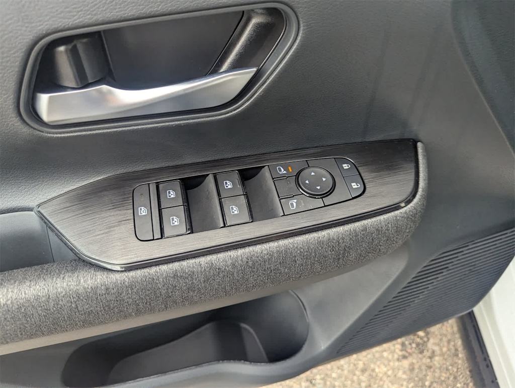 Thumbnail: 2026 Nissan Kicks - 24