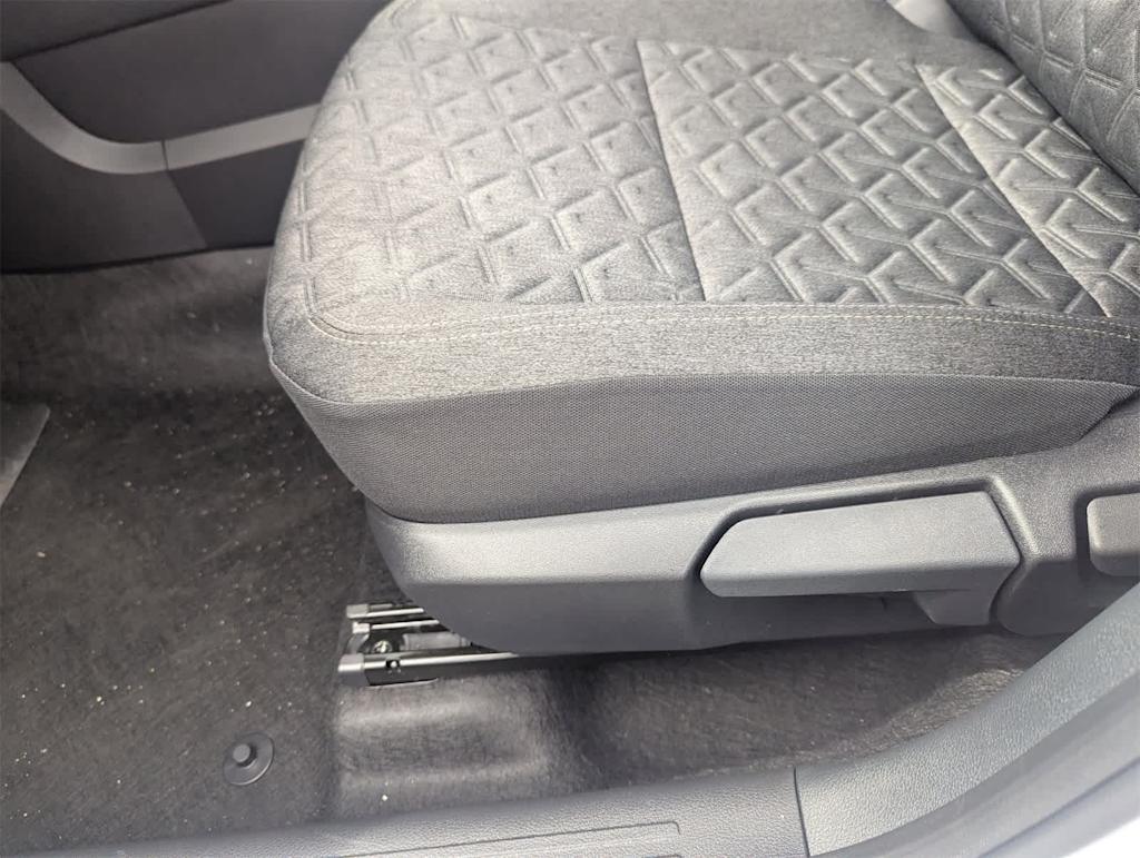 Thumbnail: 2026 Nissan Kicks - 23