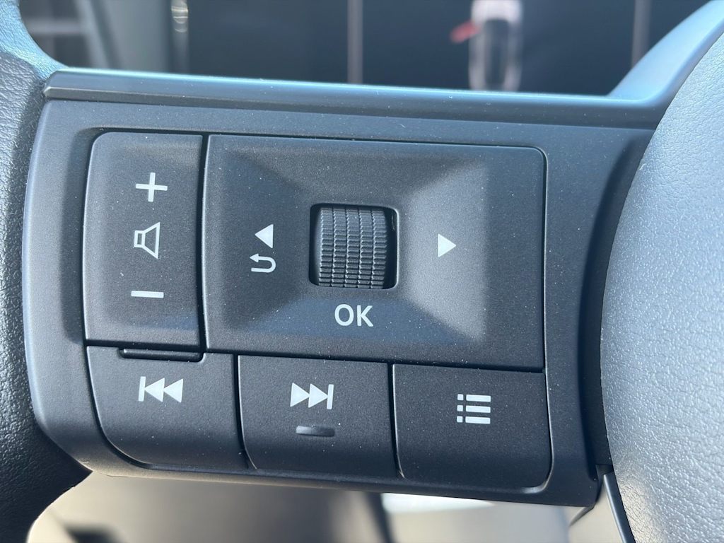 Thumbnail: 2026 Nissan Kicks - 22