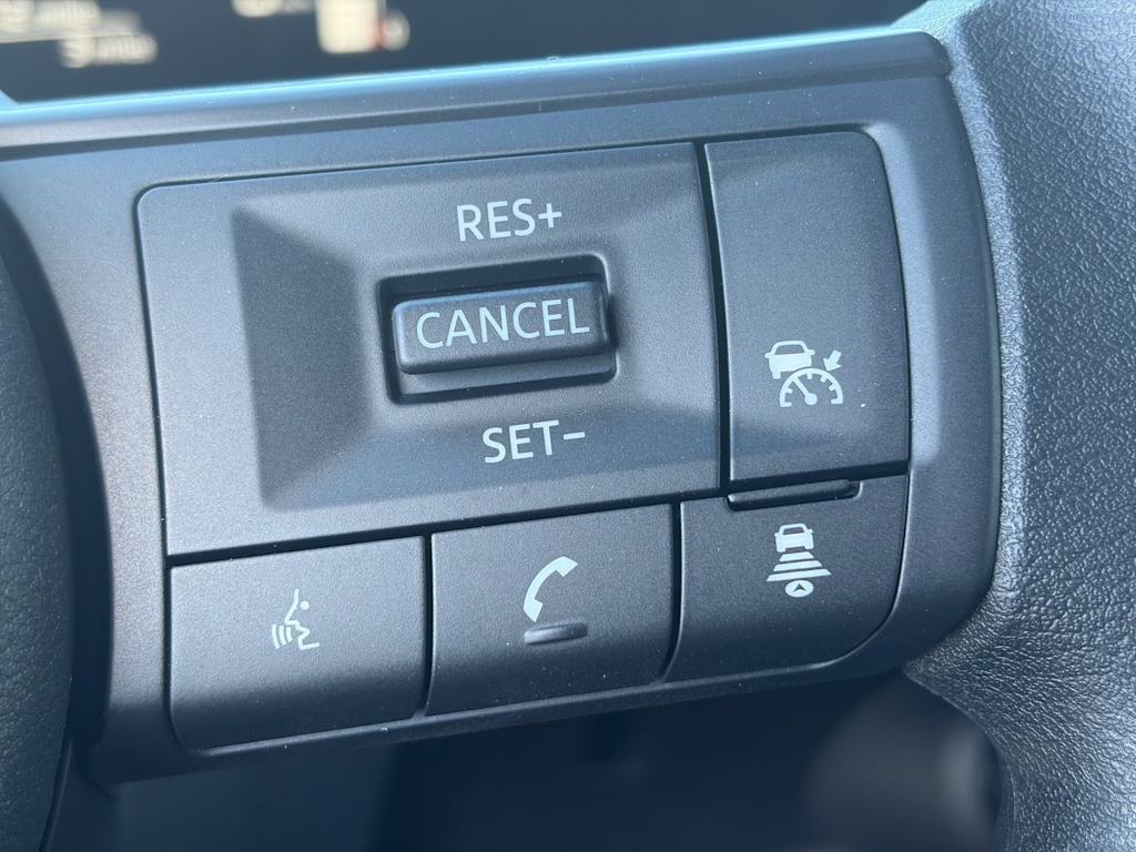 Thumbnail: 2026 Nissan Kicks - 23