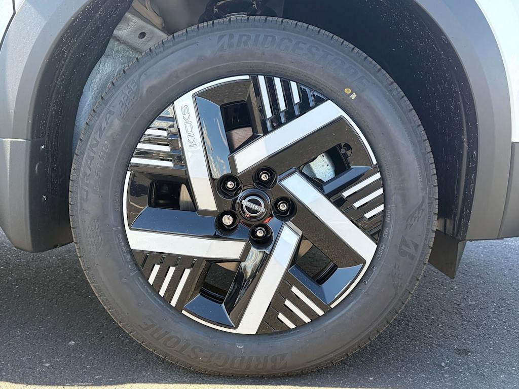 Thumbnail: 2026 Nissan Kicks - 7