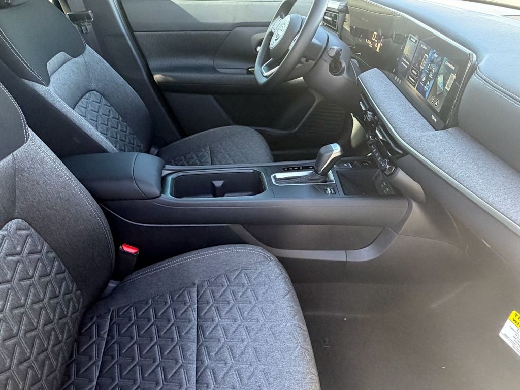 Thumbnail: 2026 Nissan Kicks - 9