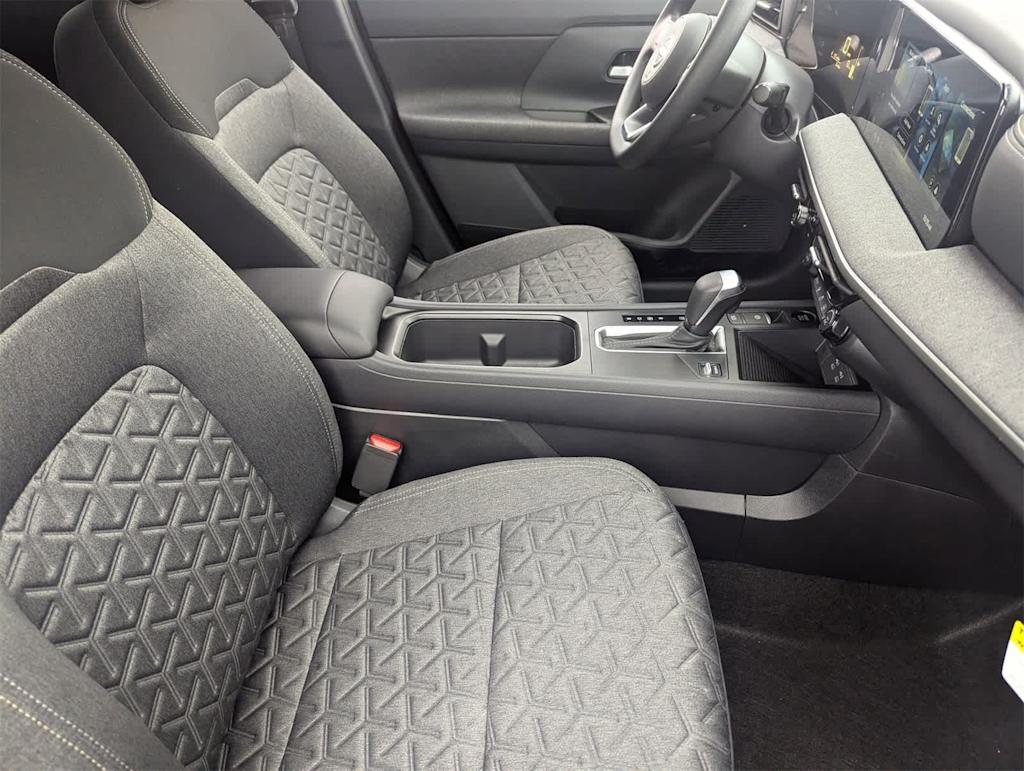 Thumbnail: 2026 Nissan Kicks - 10