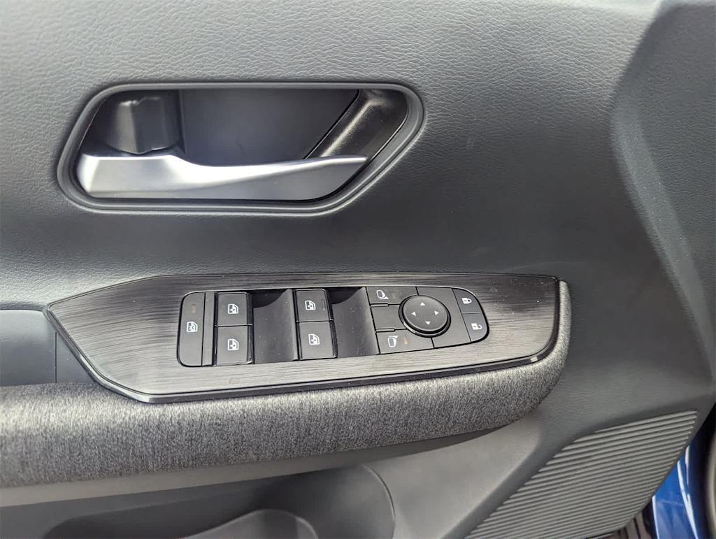 Thumbnail: 2026 Nissan Kicks - 24