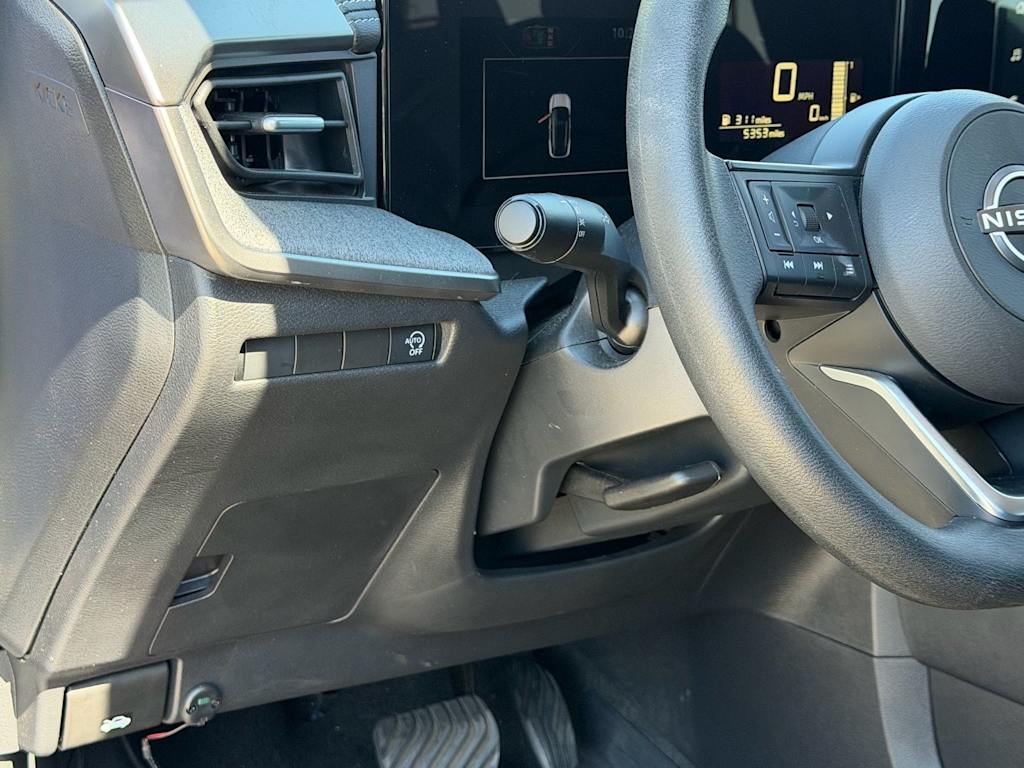 Thumbnail: 2026 Nissan Kicks - 29