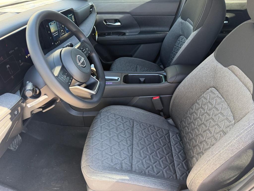 Thumbnail: 2026 Nissan Kicks - 9