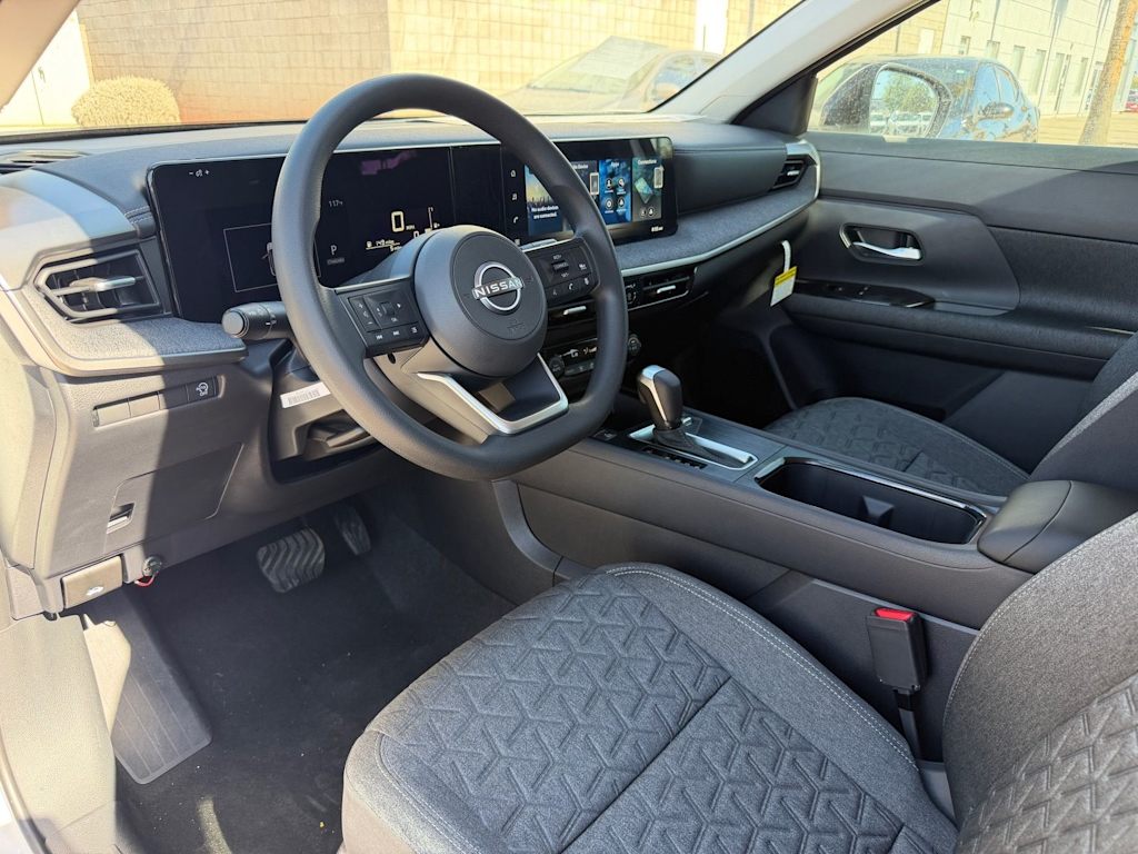 Thumbnail: 2026 Nissan Kicks - 2