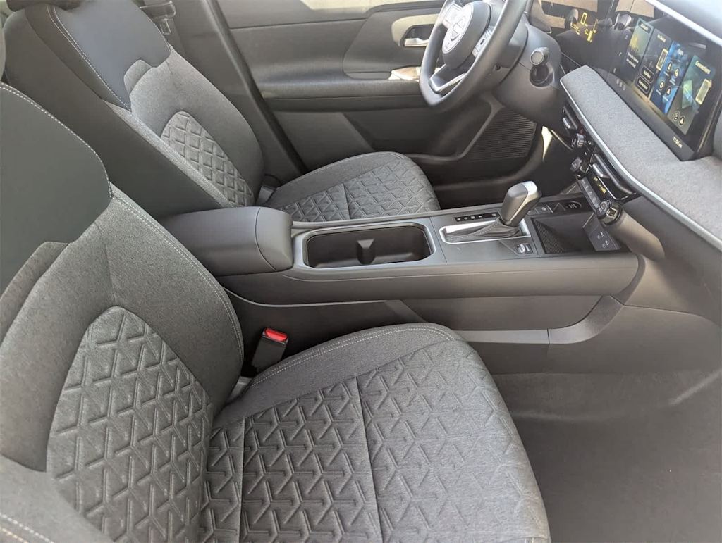 Thumbnail: 2026 Nissan Kicks - 10