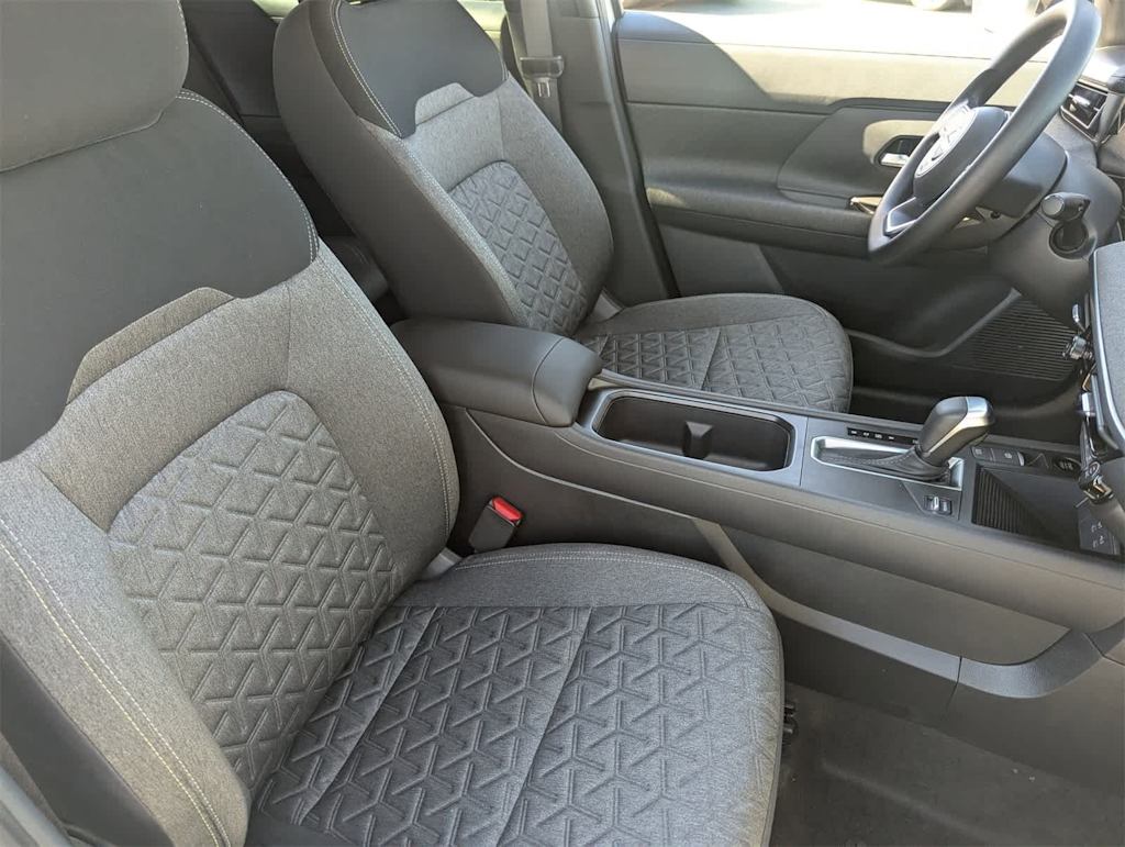 Thumbnail: 2026 Nissan Kicks - 9