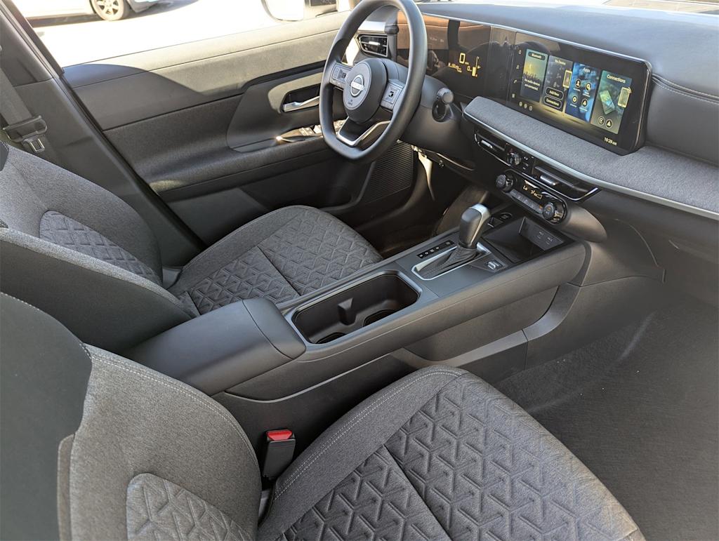 Thumbnail: 2026 Nissan Kicks - 8