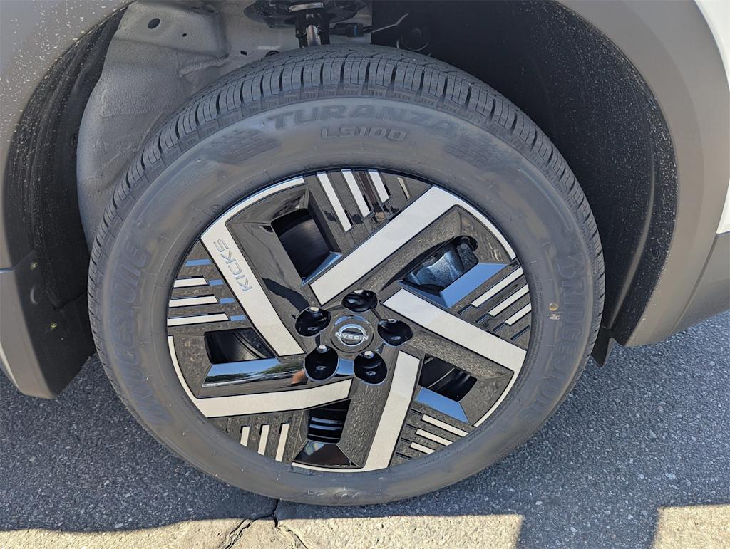 Thumbnail: 2026 Nissan Kicks - 7