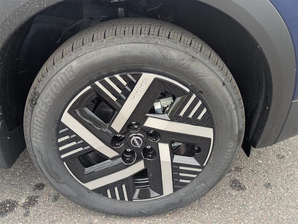 Thumbnail: 2026 Nissan Kicks - 7