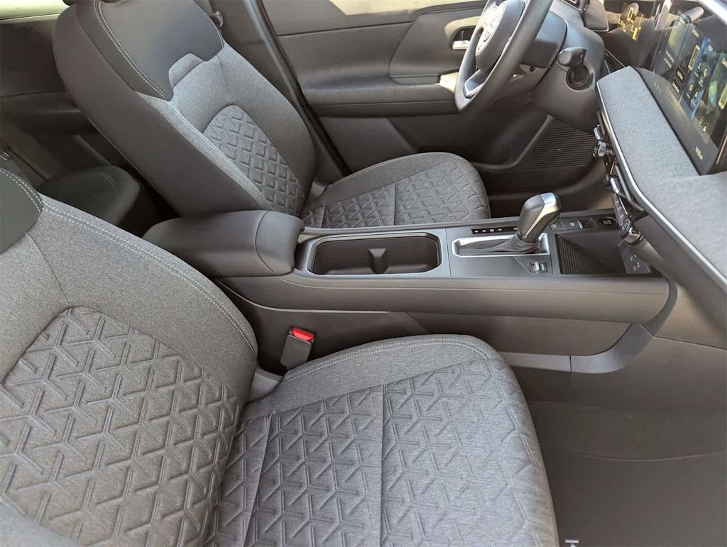 Thumbnail: 2026 Nissan Kicks - 10