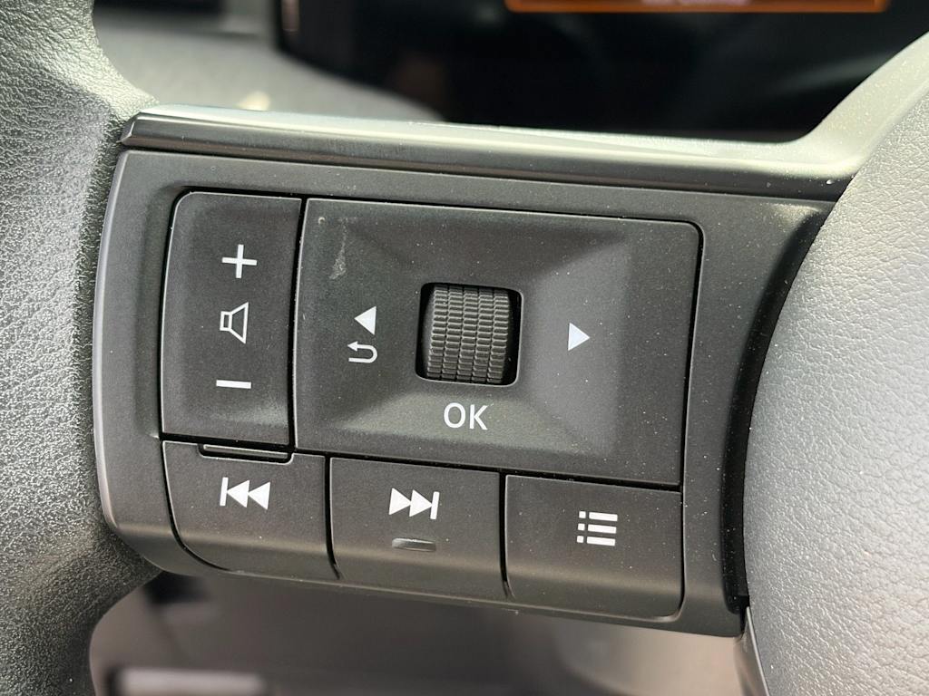 Thumbnail: 2026 Nissan Kicks - 15