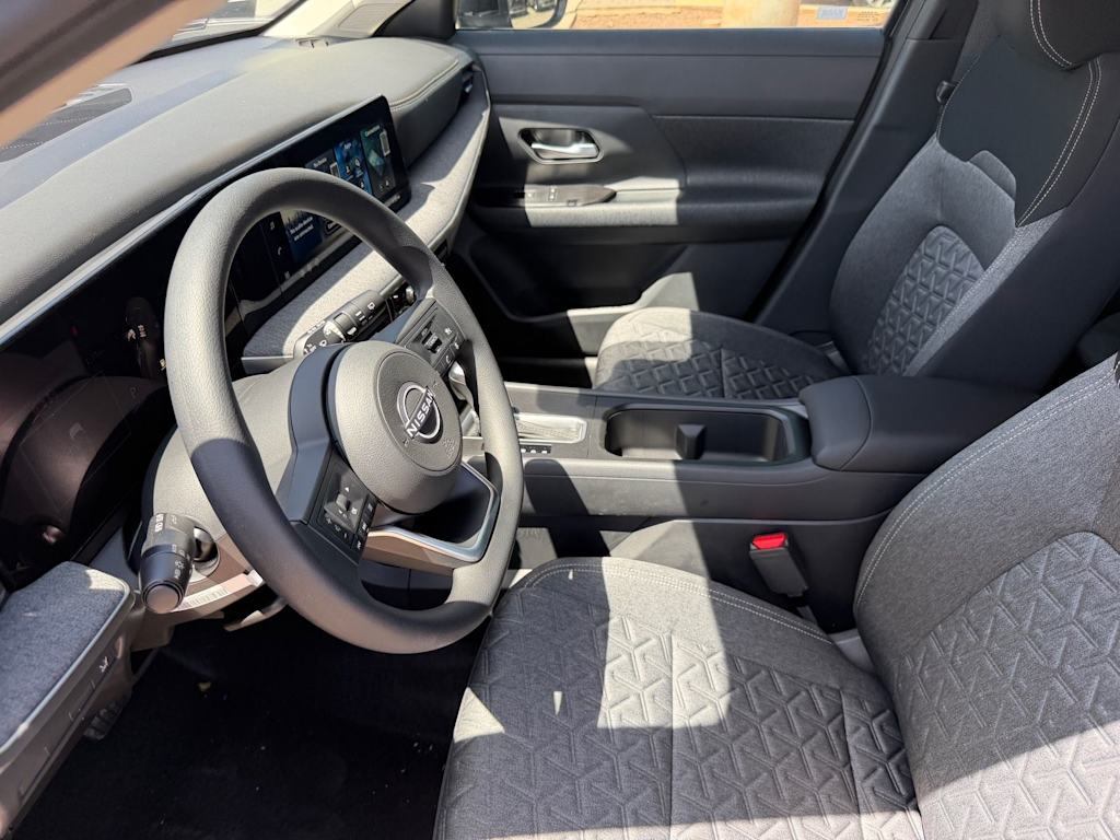 Thumbnail: 2026 Nissan Kicks - 10