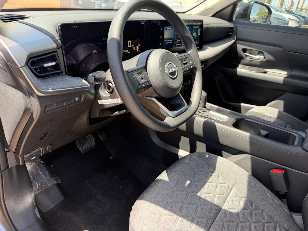 Thumbnail: 2026 Nissan Kicks - 2