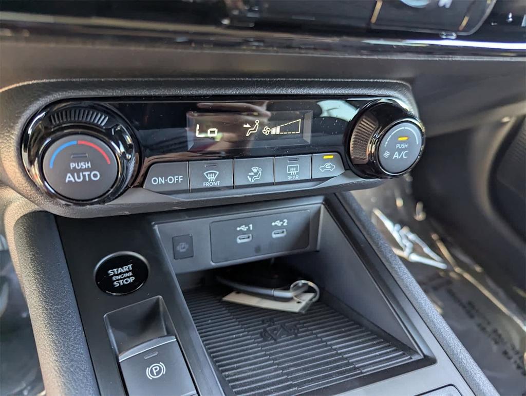 Thumbnail: 2026 Nissan Kicks - 28