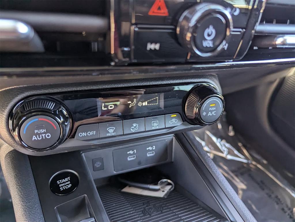 Thumbnail: 2026 Nissan Kicks - 27