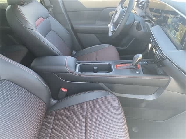 Thumbnail: 2025 Nissan Kicks - 22