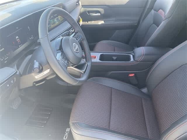 Thumbnail: 2025 Nissan Kicks - 23