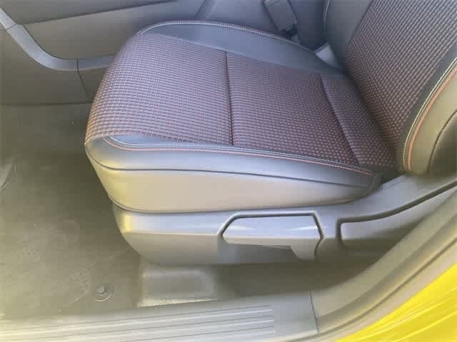 Thumbnail: 2025 Nissan Kicks - 24