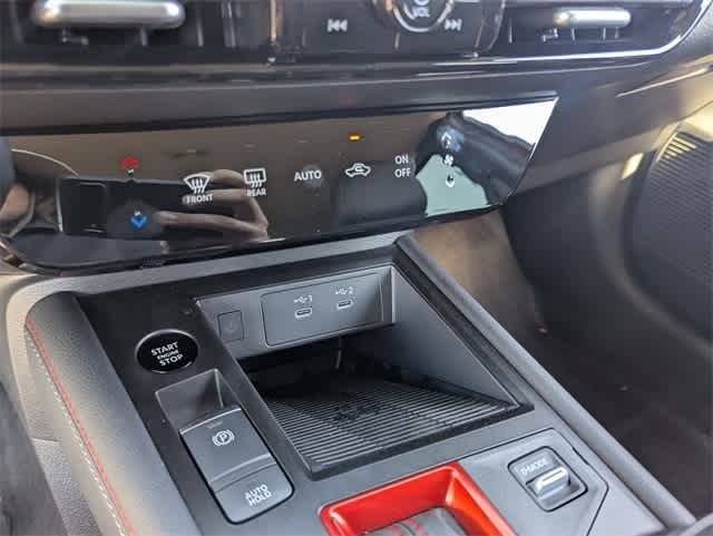 Thumbnail: 2025 Nissan Kicks - 13