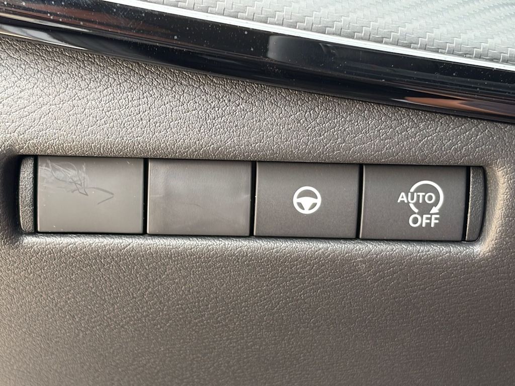 Thumbnail: 2026 Nissan Kicks - 25