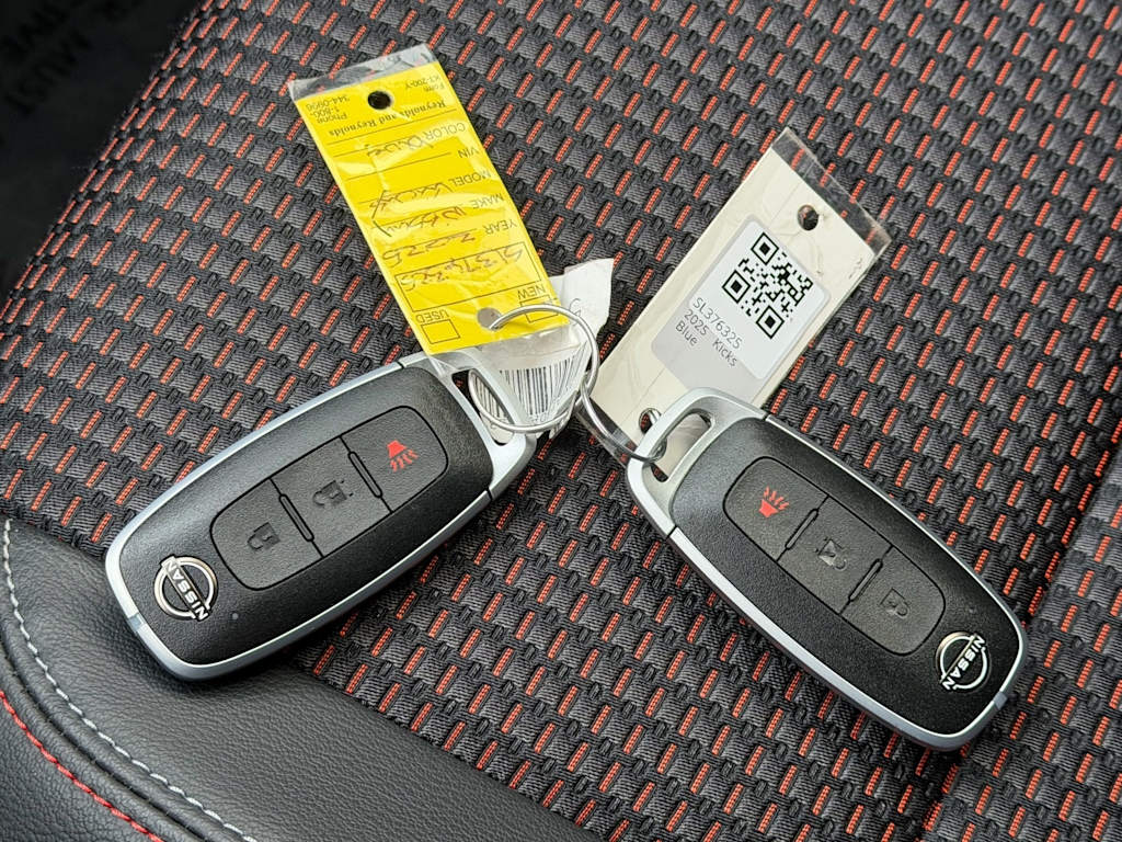 Thumbnail: 2025 Nissan Kicks - 15