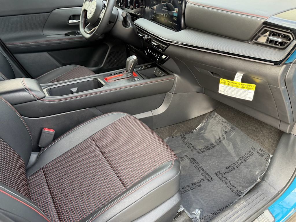 Thumbnail: 2025 Nissan Kicks - 21