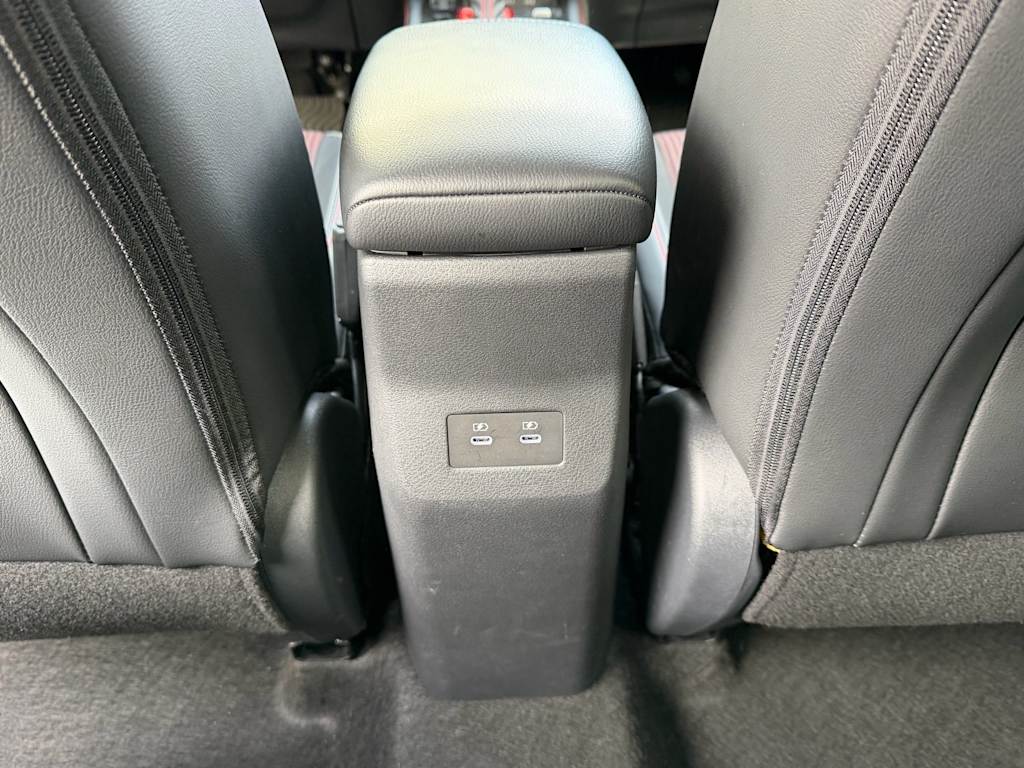 Thumbnail: 2025 Nissan Kicks - 23