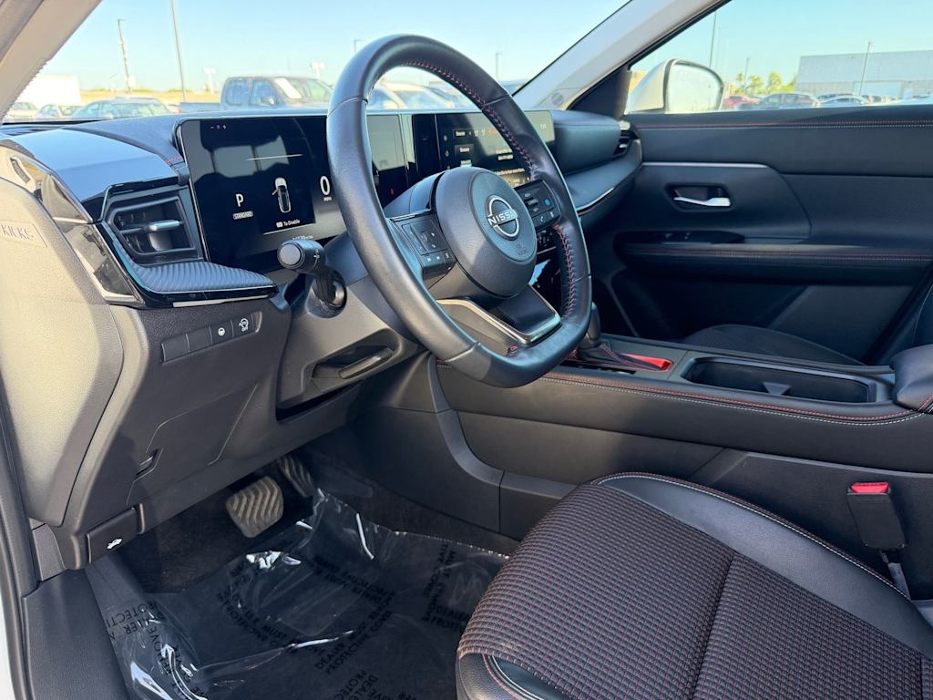 Thumbnail: 2025 Nissan Kicks - 2