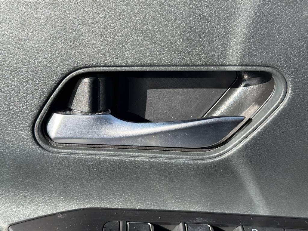 Thumbnail: 2025 Nissan Kicks - 18