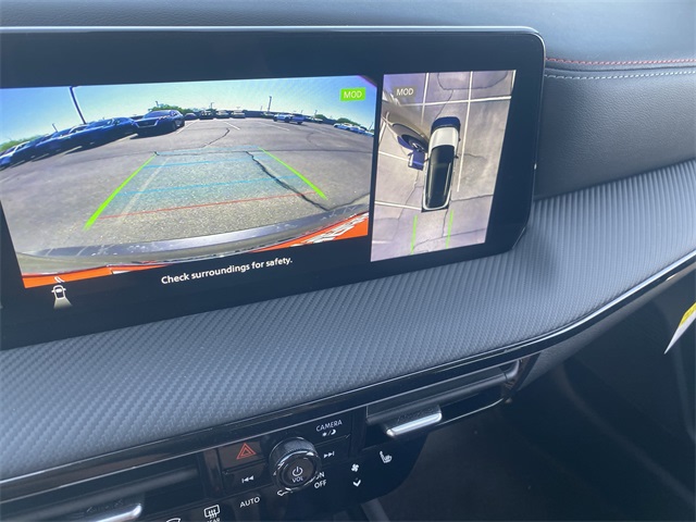 2025 Nissan Kicks SR 6