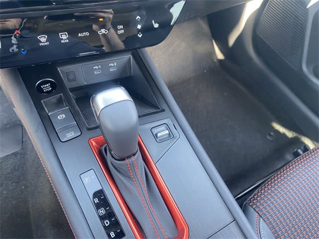2025 Nissan Kicks SR 13