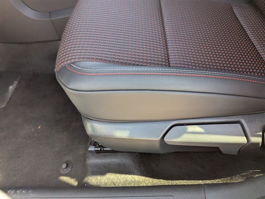 Thumbnail: 2026 Nissan Kicks - 24