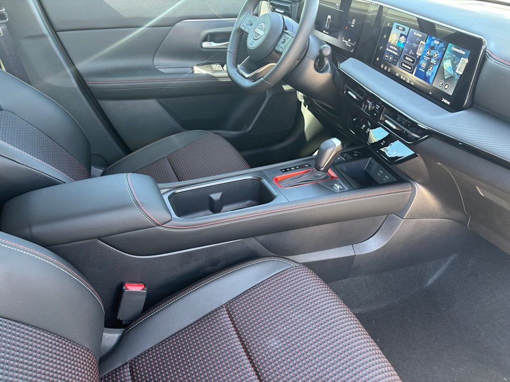 Thumbnail: 2026 Nissan Kicks - 8