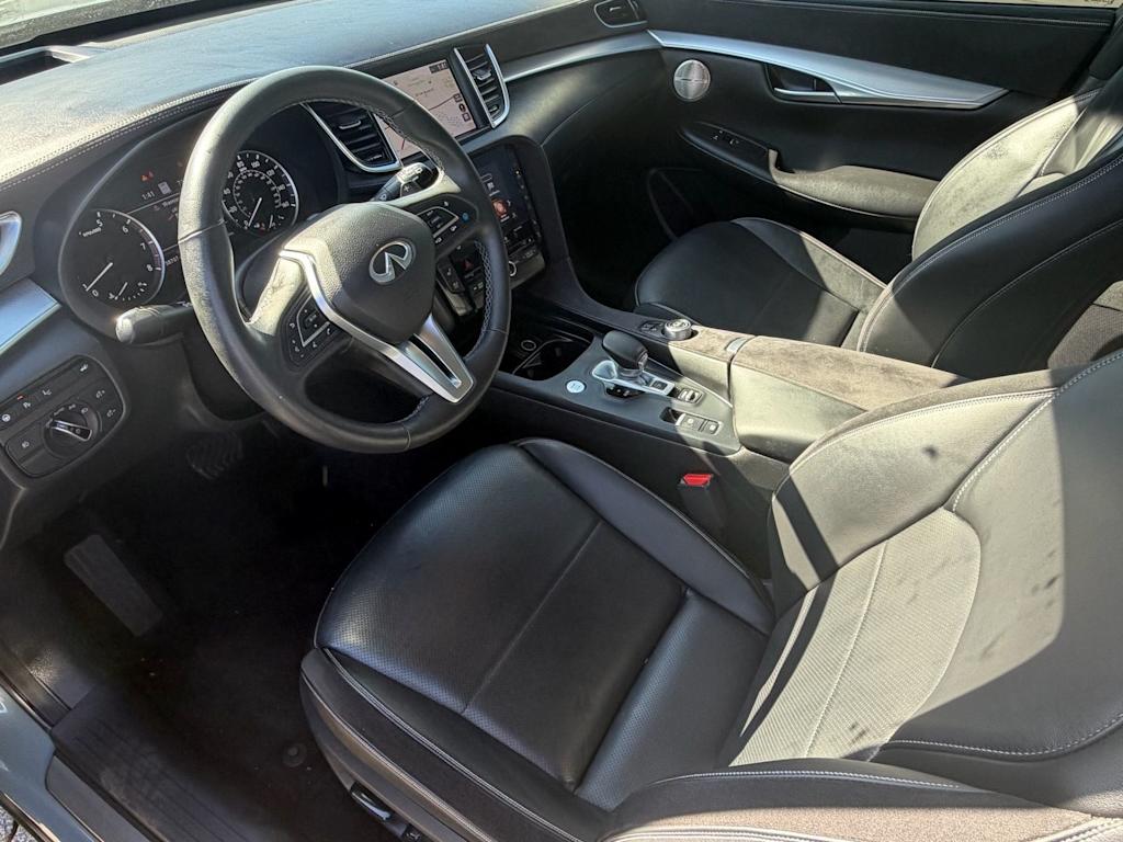 Thumbnail: 2022 INFINITI QX50 - 10